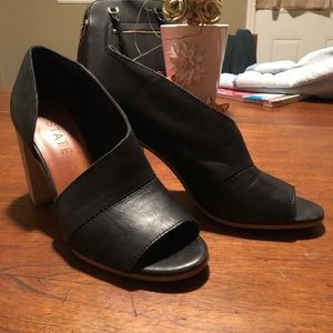 1 State Black heels - Price ⬇️ MUST GO